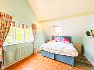 Photo 7- click for photo gallery